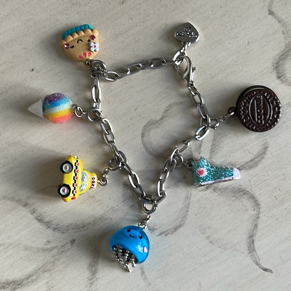 CHARM IT BRACELET - Picture 3 of 12